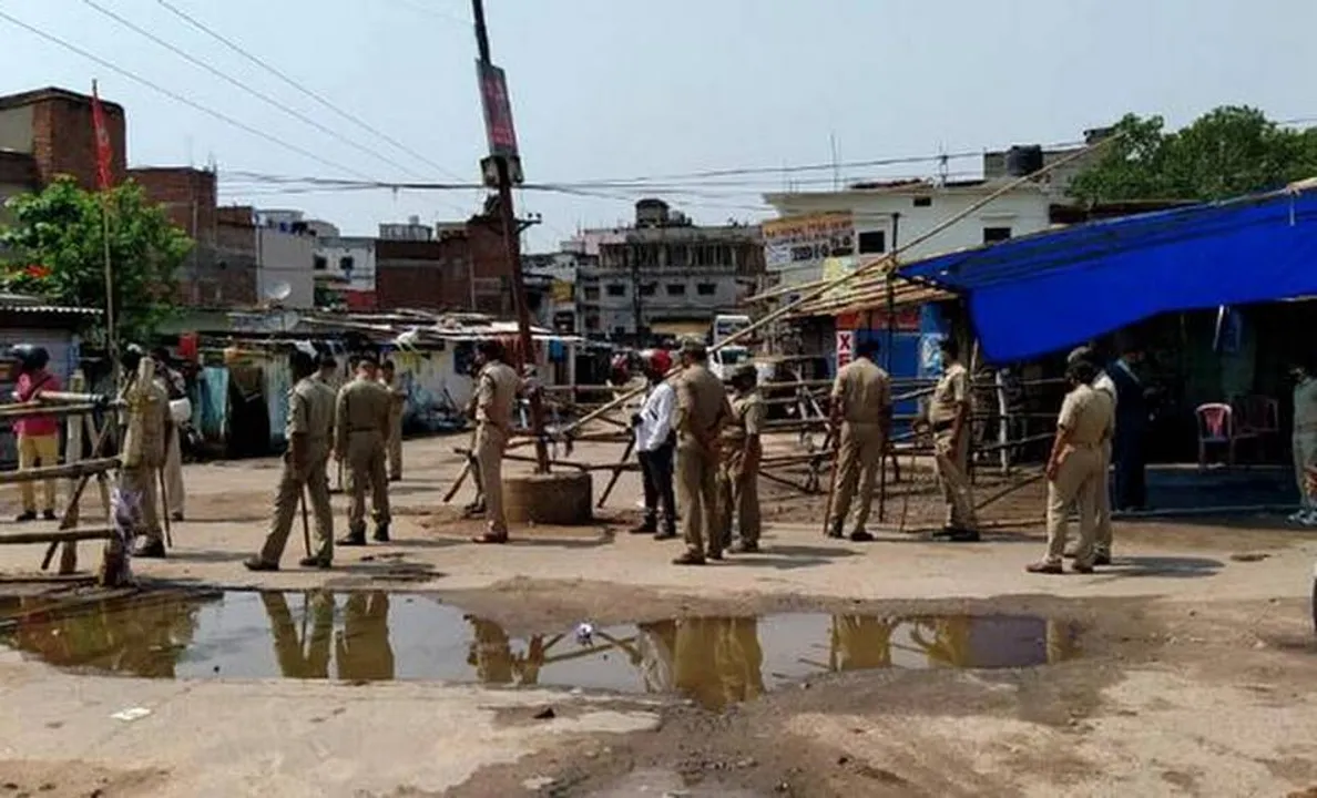  ନୂଆ କରୋନା ଆକ୍ରାନ୍ତ ଚିହ୍ନଟ ପରେ ଖଲିକୋଟ ବ୍ଲକର ୯ ଗାଁ କଣ୍ଟେନମେଣ୍ଟ ଜୋନ୍: ୧୦ଟି ଗାଁକୁ ବଫର ଜୋନ୍ ଘୋଷଣା କଲେ ଗଞ୍ଜାମ ଜିଲ୍ଲାପାଳ