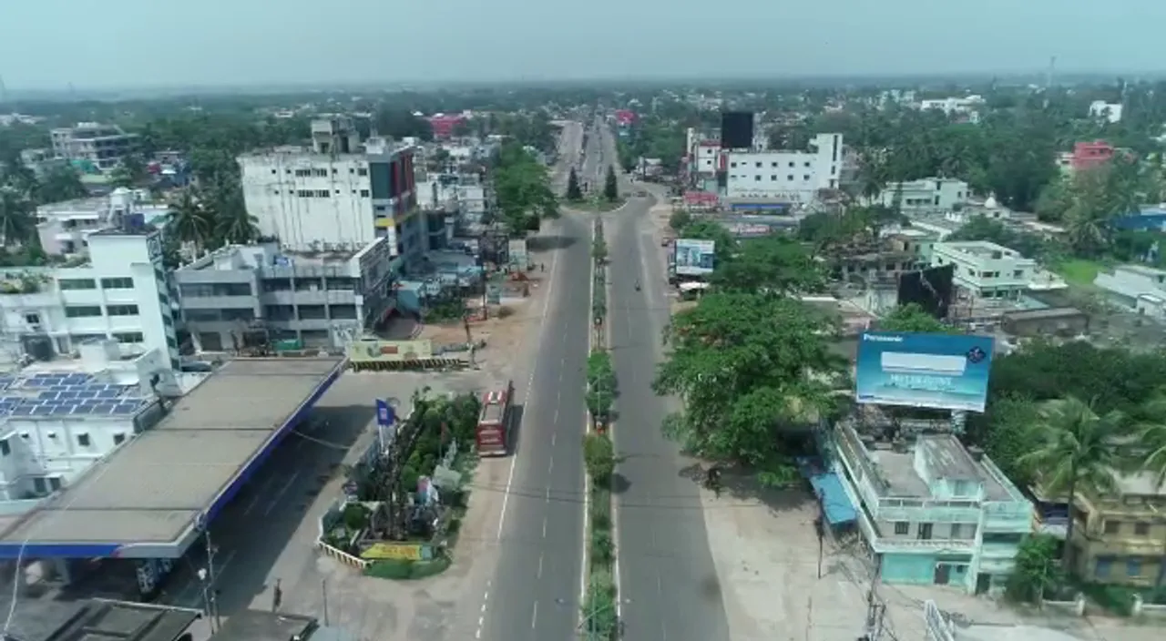  ରଥଯାତ୍ରା ପାଇଁ ଭୁବନେଶ୍ୱର-ପୁରୀ ସମସ୍ତ ରାସ୍ତା ସିଲ୍: ରାଜଧାନୀ ଉପକଣ୍ଠର ୫ ଜାଗାରେ ପୁଲିସର ନାକାବନ୍ଦୀ...ସବୁ ଜାଗାରେ ବାରିକେଡ୍ ଲଗାଇ ପୋଲିସ ଫୋର୍ସ ମୁତୟନ