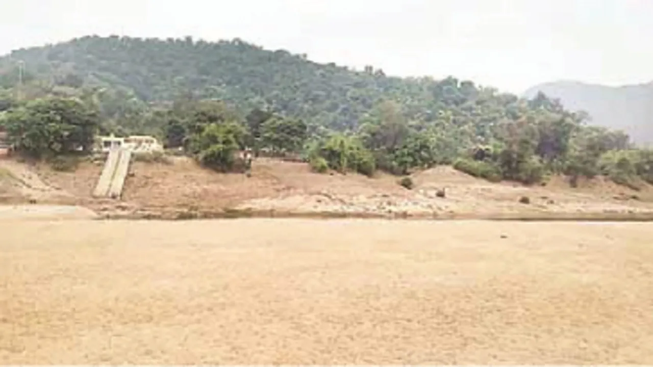 ଅନୁଗୁଳରେ ଗ୍ରିନ୍ ମହାନଦୀ ମିସନ୍‌ ଫେଲ୍ । ୨ ବର୍ଷ ପରେ ବି ମିଳିଲାନି ଟଙ୍କା । ପାଲଟା ବନ କର୍ମଚାରୀଙ୍କୁ ନିଜ ହାତରୁ ପାରିଶ୍ରମିକ ଦେବାକୁ ପଡ଼ିଛି