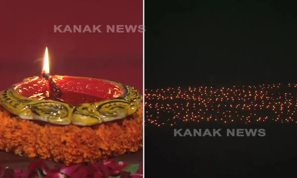  ଦେବ ଦୀପାବଳୀ ପାଇଁ ବାରଣାସୀରେ ଜଳିଲା ଲକ୍ଷ ଲକ୍ଷ ଦୀପ । ଅନ୍ଧାର ଚିରି ଆଲୋକିତ ହେଲା ଚତୁର୍ଦ୍ଦିଗ