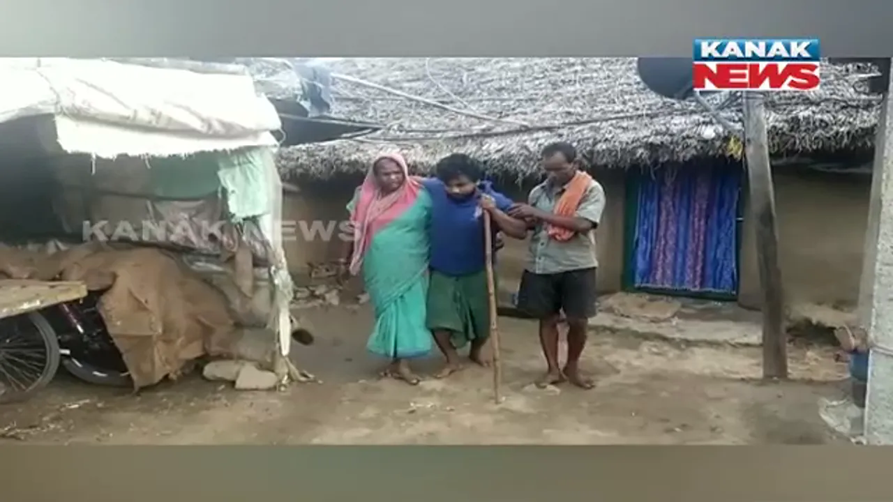  ଅସହାୟ କାର୍ତ୍ତିକଙ୍କୁ ମିଳିଲା ସହାୟତାର ହାତ : କନକ ନ୍ୟୁଜରେ ଖବର ପ୍ରସାରଣ ପରେ ମିଳିଲା ସହାୟତା 