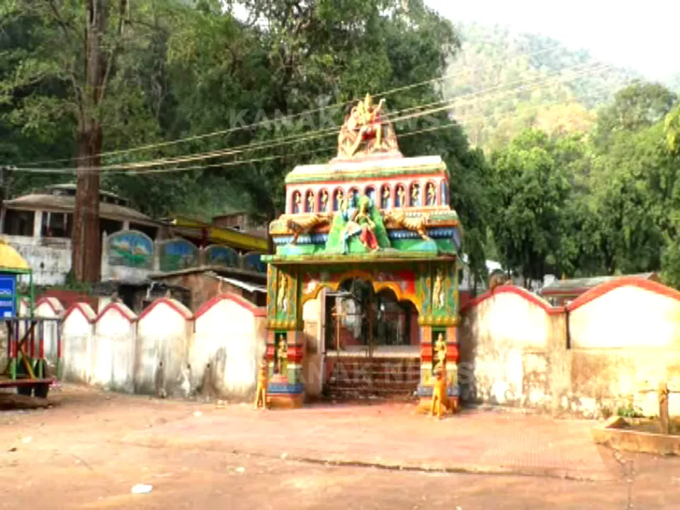  ଅବହେଳିତ ପର୍ଯ୍ୟଟନ ସ୍ଥଳୀ ହରିଶଙ୍କର । ପର୍ଯ୍ୟଟନ ସ୍ଥଳୀର ହୋଇପାରୁନି ରକ୍ଷଣାବେକ୍ଷଣ, ଚାରିଆଡେ ଖାଲି ଅଳିଆ ଆବର୍ଜନା ।