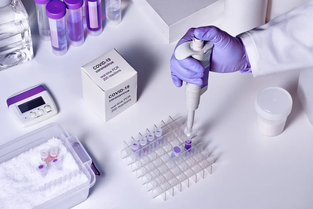  Novel coronavirus 2019 nCoV RT-PCR diagnostics kit. Reagents, primers and control samples to detect presence of 2019-nCoV or covid19 virus. In vitro diagnostic test based on real-time PCR. 