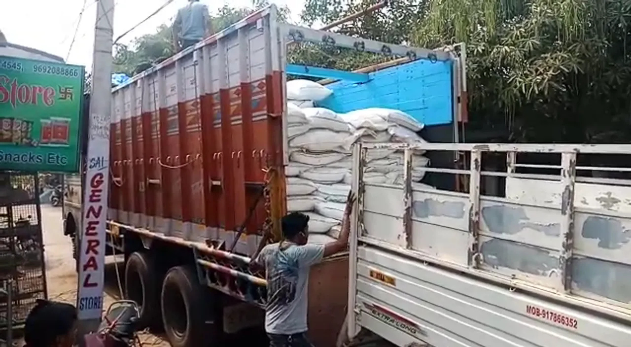  ଉପରେ ଗୋଖାଦ୍ୟ ତଳେ ଗଂଜେଇ ! ରାଜ୍ୟ ବାହାରକୁ ଚାଲଣ ହେଉଛି ଟନ ଟନ ଗଂଜେଇ