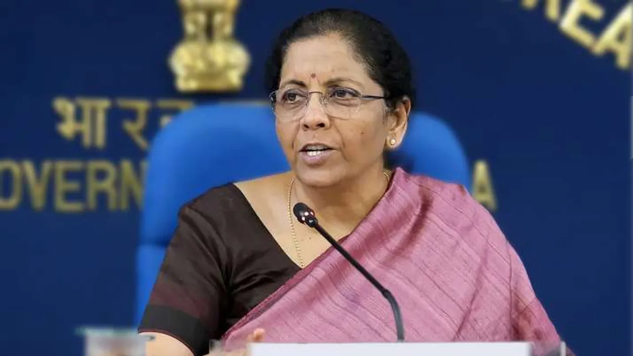  ତୈଳ ଦରବୃଦ୍ଧି ନେଇ ମୁହଁ ଖୋଲିଲେ ଅର୍ଥମନ୍ତ୍ରୀ  ନିର୍ମଳା ସିତାରମଣ  । କେମିତି କମିବ ଦର ଦେଲେ ଉପଦେଶ