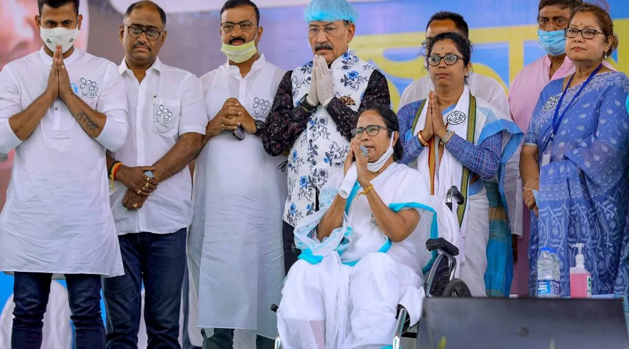  ମମତାଙ୍କ ମହାମେଳି ଚିଠି । ବିଜେପି ବିରୋଧରେ ଏକାଠି ହେବାକୁ ୧୫ଟି ଦଳର ନେତାଙ୍କୁ ଚିଠି ଲେଖିଲେ ମମତା, ଗଣତନ୍ତ୍ର ଓ ସମ୍ବିଧାନର ସୁରକ୍ଷା ପାଇଁ ଦେଲେ ଆହ୍ୱାନ ।