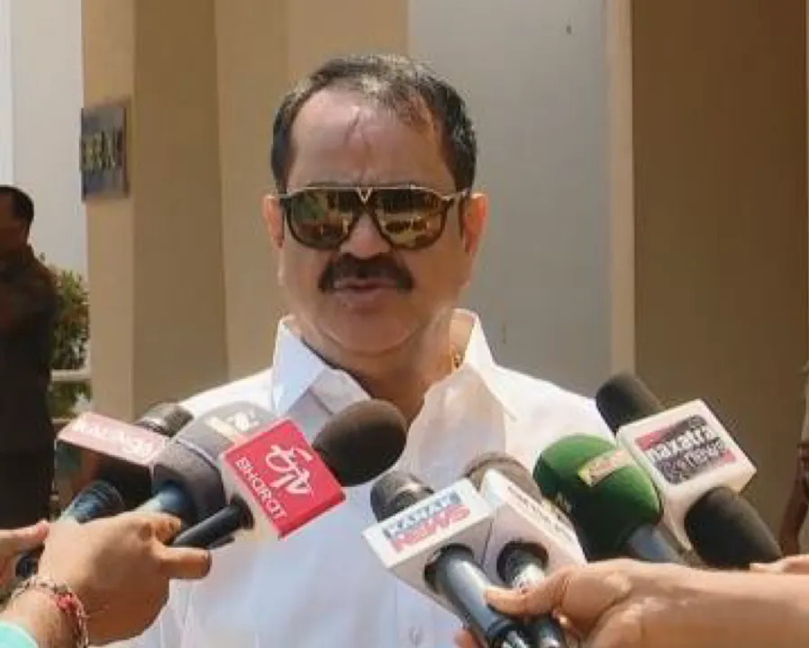  ବିଜେପି-ବିଜେଡି ଚାହୁଁନାହାନ୍ତି ଚାଷୀଙ୍କ ଧାନ ଉଠୁ, କେବଳ ଡ୍ରାମା କରୁଛନ୍ତି । ମଣ୍ଡି ସମସ୍ୟାକୁ ନେଇ ବର୍ଷିଲେ ତାରା ।