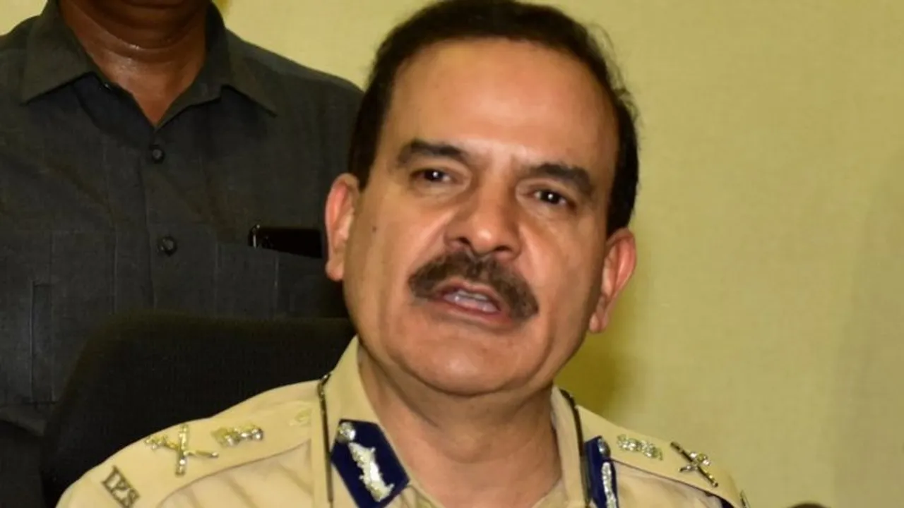  ମହାରାଷ୍ଟ୍ର ଚିଠି ବିବାଦ : ପରମବୀର ସିଂଙ୍କ ଆବେଦନକୁ ଖାରଜ କଲେ କୋର୍ଟ । କହିଲେ ମାମଲା ଅତ୍ୟନ୍ତ ଗମ୍ଭୀର, ପ୍ରଥମେ ହାଇକୋର୍ଟକୁ ଯାଅ