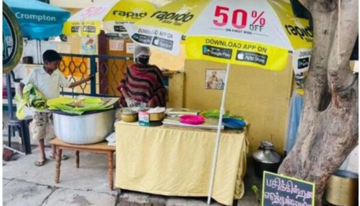  ଭୋକିଲା ଅଛନ୍ତି କି? ସ୍ନେହର ସହ ଏଠାରୁ ଖାଇବା ନେଇଯାଅ । କରୋନା ସମୟରେ ଲୋକଙ୍କୁ ମାଗଣା ବିରିୟାନି ଖୁଆଉଛନ୍ତି ଏହି ମହିଳା