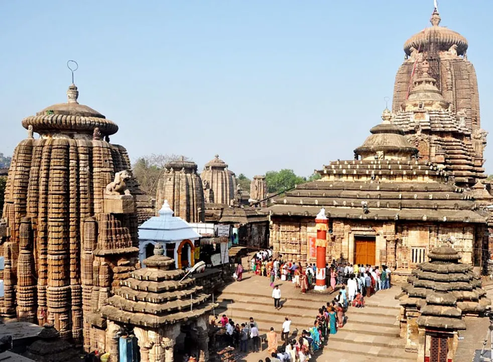  କରୋନା ଯୋଗୁଁ ବନ୍ଦ ହେଲା ଲିଙ୍ଗରାଜ ମହୋତ୍ସବ : ନିଲାମ ହେବନି ମୁକ୍ତେଶ୍ୱର ମନ୍ଦିର ପରିସରରେ ଥିବା ମରିଚିକୁଣ୍ଡ ପାଣି