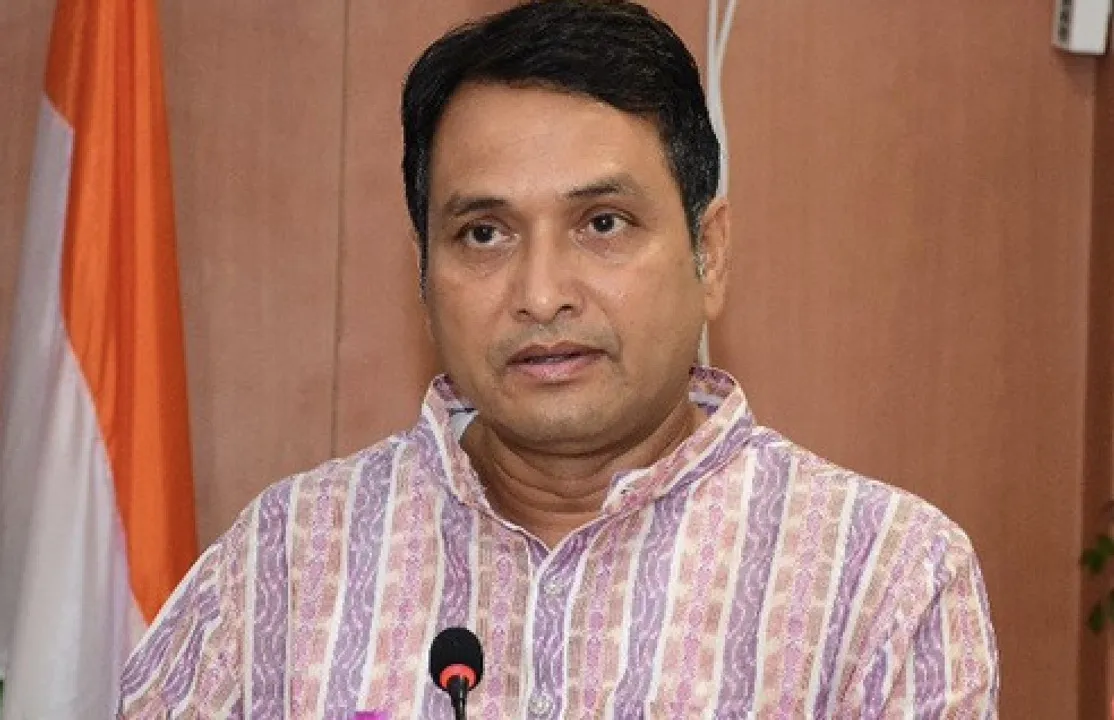  ବାତ୍ୟା ମୁକାବିଲା ପ୍ରସ୍ତୁତି: ଶକ୍ତିମନ୍ତ୍ରୀ କହିଲେ, ବିଦ୍ୟୁତ୍ ବିଭାଗର ସମସ୍ତ କର୍ମଚାରୀଙ୍କ ଛୁଟି ବାତିଲ । କୋଭିଡ୍ କେୟାର, ହସ୍ପିଟାଲରେ ଷ୍ଟାଣ୍ଡ ବାଏ ବ୍ୟବସ୍ଥା ।