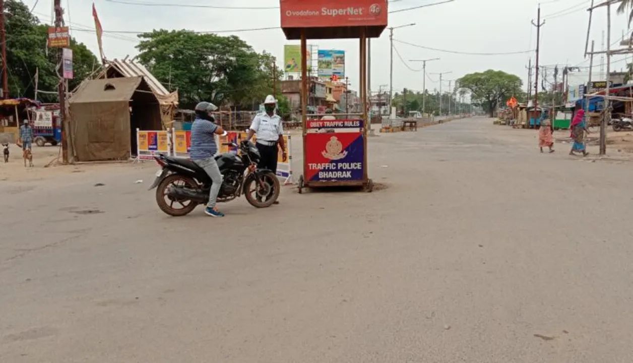  ସଂକ୍ରମଣ ପାଇଁ ଶୂନଶାନ ସହର । ଲକଡାଉନ୍ ପାଇଁ ଭଦ୍ରକ ସହର ଖାଁ ଖାଁ ।