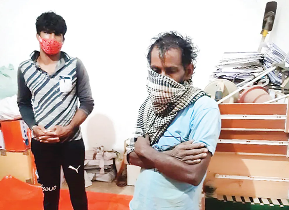  ଭୁବନେଶ୍ୱର ଲକ୍ଷ୍ମୀସାଗର ଅଂଚଳରେ ପୁଲିସର ରେଡ : ୫ରୁ ୧୦ ଗୋଧି ଉଦ୍ଧାର, ୨ଜଣଙ୍କୁ ଅଟକ ରଖି ପଚରାଉଚରା