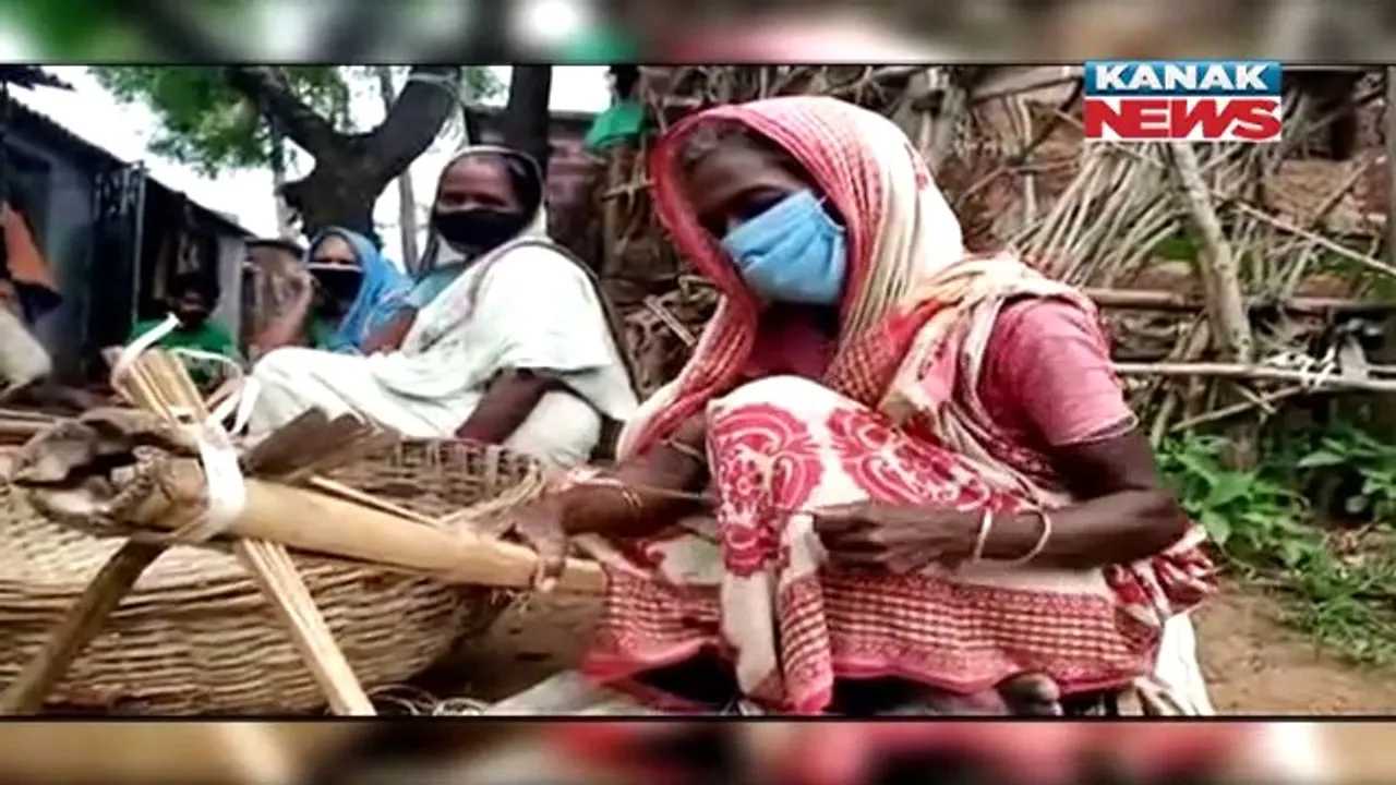  କୋଭିଡ ସ୍ଥିତି ଛଡ଼ାଇ ନେଇଛି ବାଉଁଶ କାରିଗରଙ୍କ ରୋଜଗାର । ବାଉଁଶ ସମାଗ୍ରୀର ବିକ୍ରିବଟା ନାହିଁ । କେମିତି ଚଳାଇବେ ପରିବାର ?