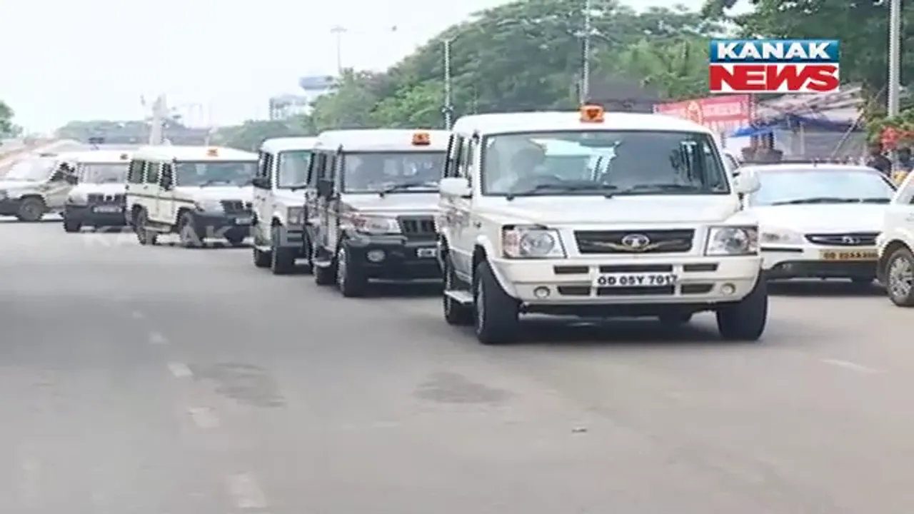  ସଟଡାଉନରେ ଅମାନିଆଙ୍କ ଉପରେ ପୋଲିସର ନଜର : ବିଭିନ୍ନ ସ୍ଥାନରେ ଜୋରଦାର ଚେକିଂ ସହ ସଚେତନ କଲେ କମିଶନରେଟ ପୋଲିସ