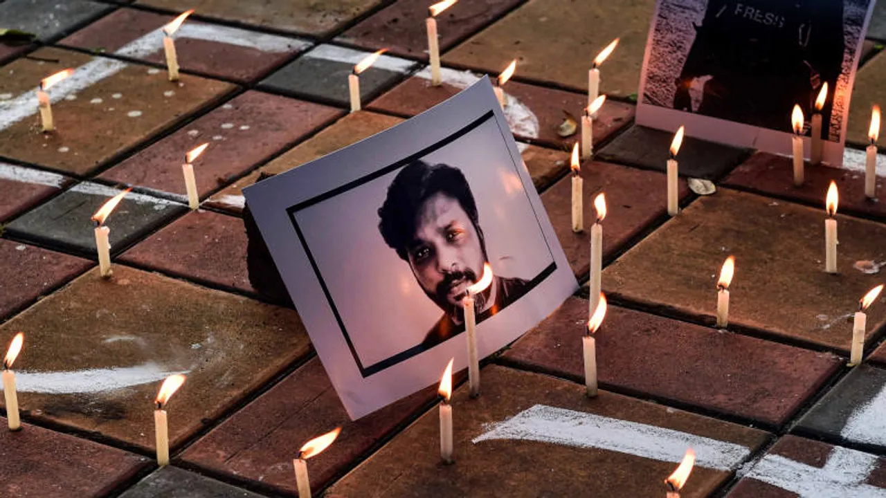  Kolkata: Photographers pay tribute to Pulitzer prize-winning photographer Danish Siddiqui,  who was killed in Afghanistan, while covering a clash between Afghan security forces and Taliban fighters, in Kolkata, Friday, July 16, 2021. (PTI Photo) (PTI07_16_2021_000188B) 
