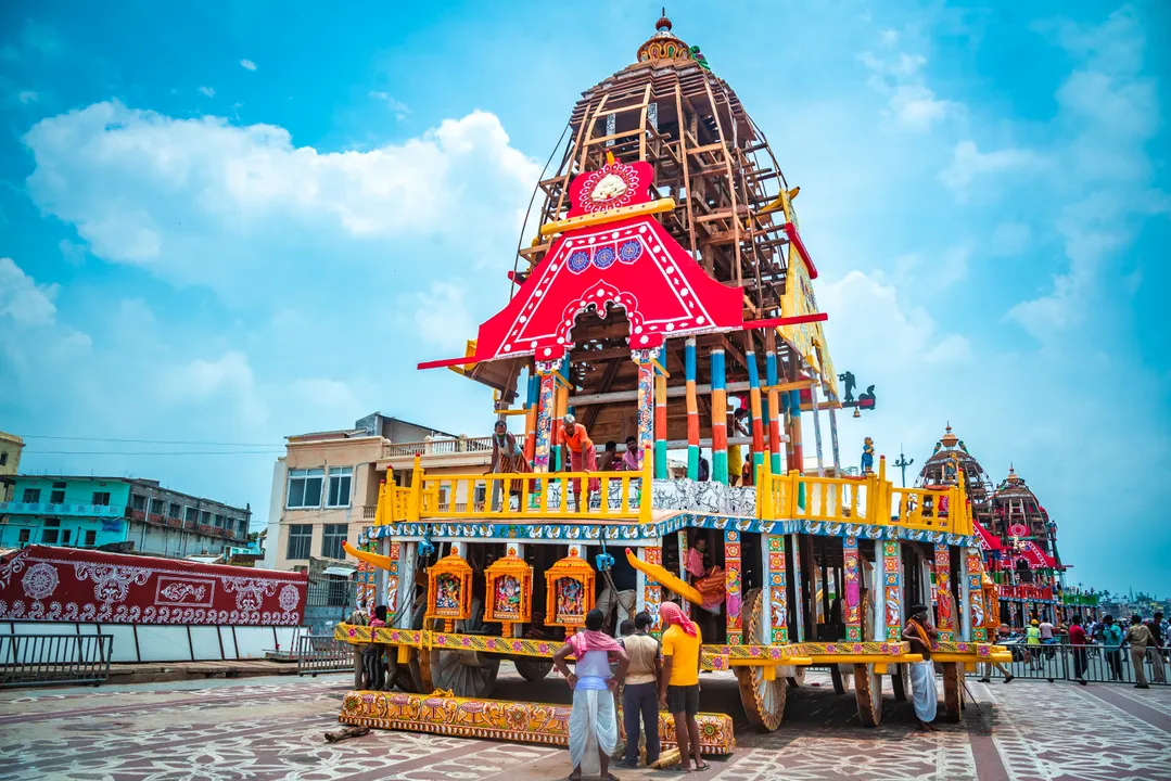  ଦିନକ ପରେ ବଡ଼ ଦାଣ୍ଡରେ ଗଡ଼ିବ ରଥ । ବଡଦାଣ୍ଡରୁ ଆସିଲା କାଳିଆ ପ୍ରେମର ୪ଟି ରୋଚକ କାହାଣୀ।