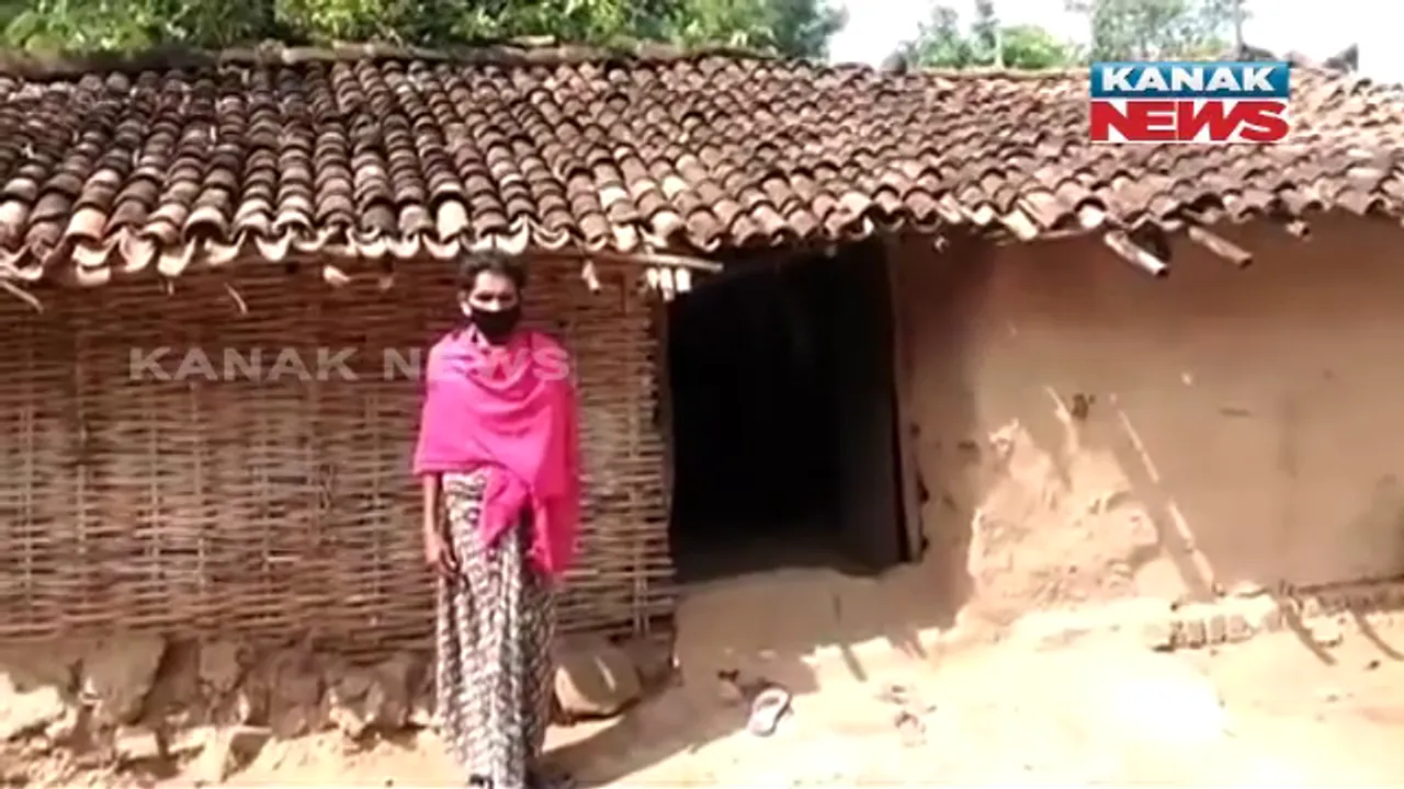  ଗରିବ, ଖଟିଖିଆଙ୍କ ପାଖରେ ପହଞ୍ଚି ପାରୁନି ଆବାସ ଯୋଜନା । ଘର ଭାଙ୍ଗିବା ପରେ ଏବେ ବି ସରକାରୀ ସହାୟତା ଅପେକ୍ଷାରେ କେଦାର ଛତ୍ରିଆ ।