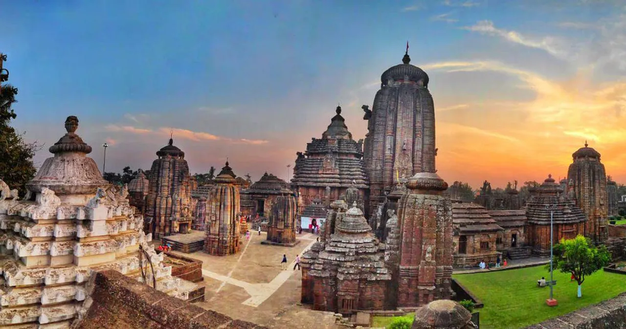  ସେପ୍ଟେମ୍ବର ପହିଲାରୁ ଖୋଲିବ ଶ୍ରୀ ଲିଙ୍ଗରାଜ ମନ୍ଦିର : ଆଡପ କାଠ ନିକଟରୁ କରିବେ ଦର୍ଶନ, ଭକ୍ତଙ୍କୁ ଗର୍ଭଗୃହ ପ୍ରବେଶ ମନା; ଦର୍ଶନ ପାଇଁ ଟିକା ପ୍ରମାଣ ପତ୍ର ବାଧ୍ୟତାମୂଳକ