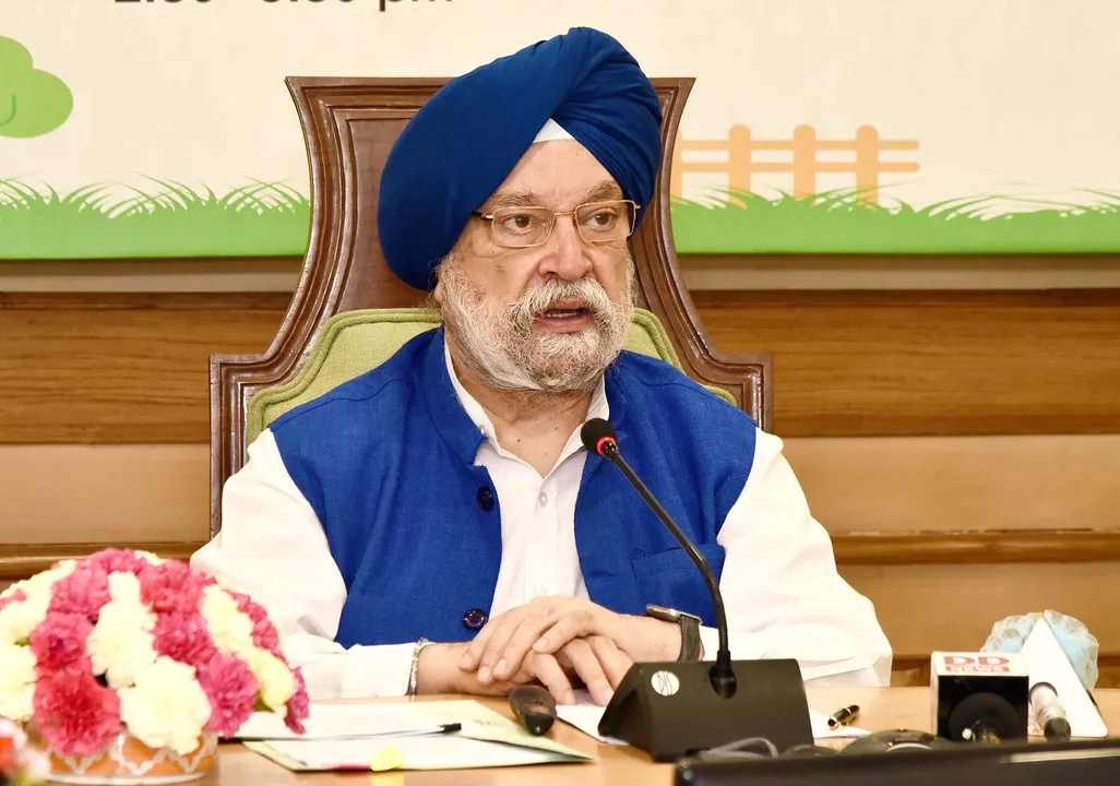  The Minister of State for Housing &amp; Urban Affairs, Civil Aviation (Independent Charge) and Commerce &amp; Industry, Shri Hardeep Singh Puri addressing at a Webinar - Swachh Bharat Mission, to celebrate the 6th Anniversary of SBM-Urban, in New Delhi on October 02, 2020. 
