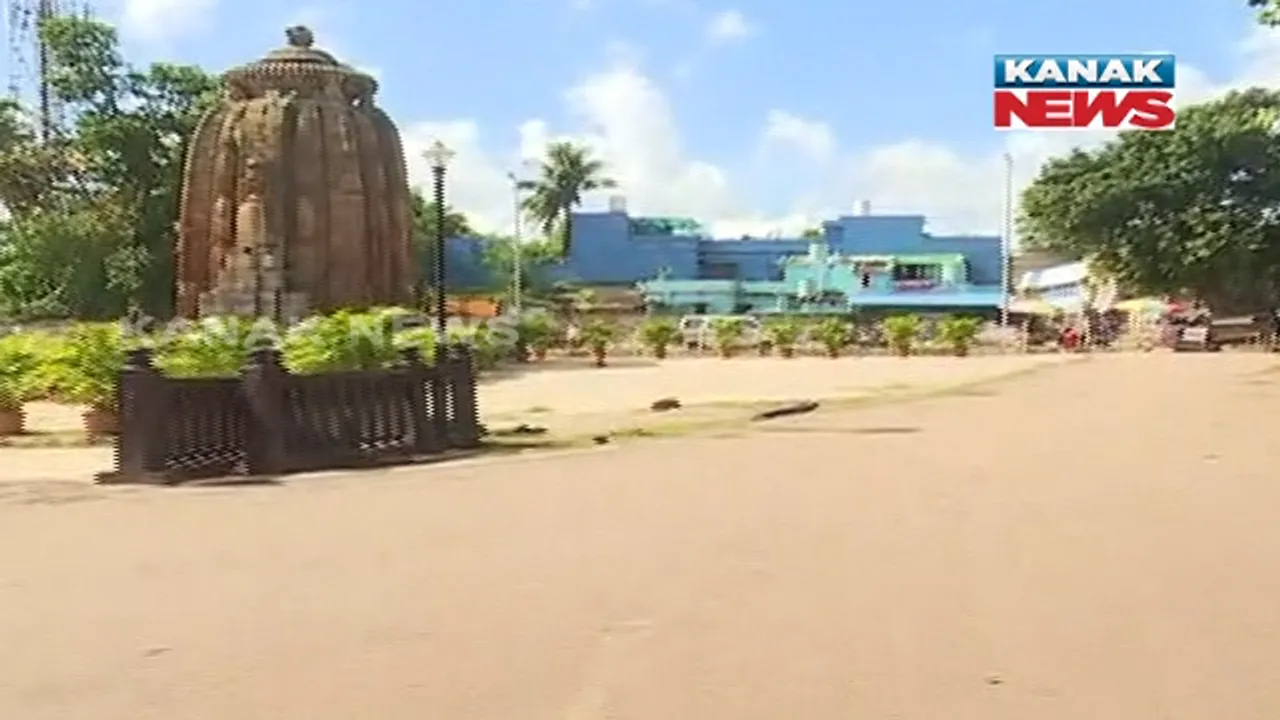  ଦୀର୍ଘଦିନ ପରେ ଖୋଲିଲା ଲିଙ୍ଗରାଜ ମନ୍ଦିର । ନେଗେଟିଭ୍ ରିପୋର୍ଟ ଦେଖାଇ ଦର୍ଶନ କଲେ ଶ୍ରଦ୍ଧାଳୁ