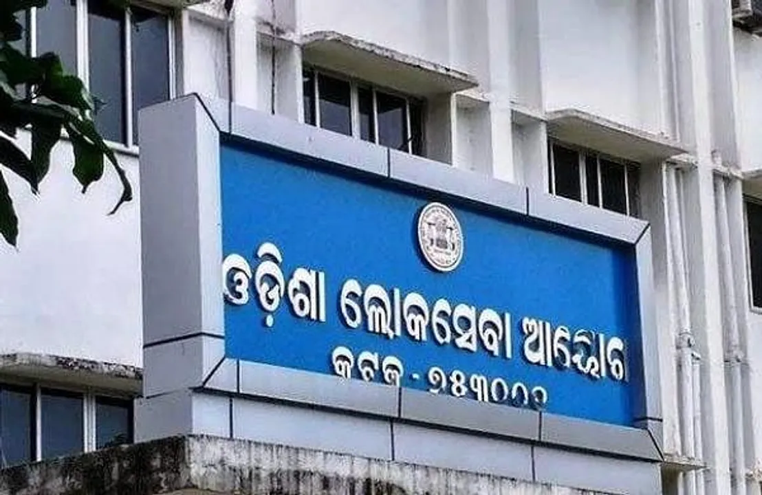  ପ୍ରକାଶ ପାଇଲା ଓଏଏସ ପରୀକ୍ଷା ଫଳ । ଓଡ଼ିଶା ସିଭିଲ ସର୍ଭିସ ପରୀକ୍ଷାରେ ୧୫୩ ଜଣ କୃତକାର୍ଯ୍ୟ, ଅଶ୍ୱିନୀ ପଣ୍ଡା ଟପ୍ପର ।