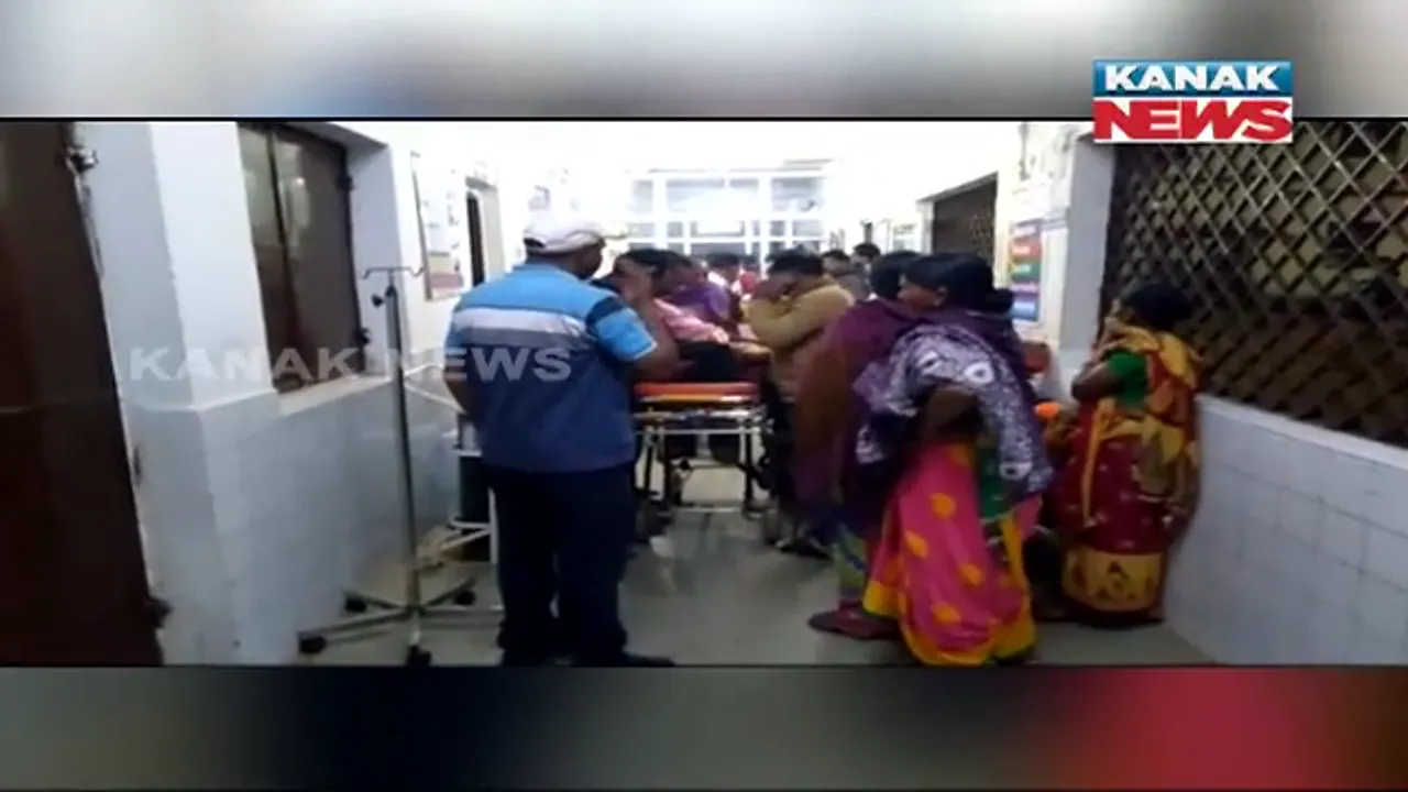  ରୋଗୀ ମୃତ୍ୟୁକୁ ନେଇ ଉତ୍ତେଜନା । ଡାକ୍ତର ଭୁଲ୍ ଇଞ୍ଜେକ୍ସନ୍ ଦେଇଥିବାରୁ ମୃତ୍ୟୁ ହୋଇଥିବା ଅଭିଯୋଗ ଆଣିଲେ ସଂପର୍କୀୟ 
