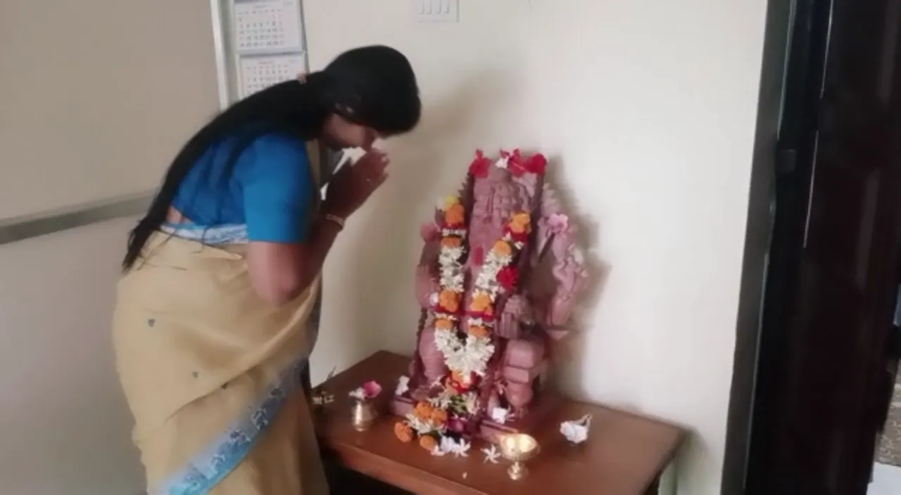  ଶପଥ ପୂର୍ବରୁ ଗଣପତିଙ୍କୁ ଆରାଧନା କଲେ ଟୁକୁନି ସାହୁ । କହିଲେ କ୍ୟାବିନେଟ୍ ପାହ୍ୟା ବଡ ନୁହେଁ, ମୋ ପାଇଁ ମୁଖ୍ୟମନ୍ତ୍ରୀଙ୍କ ଆଶିର୍ବାଦ ବଡ ।