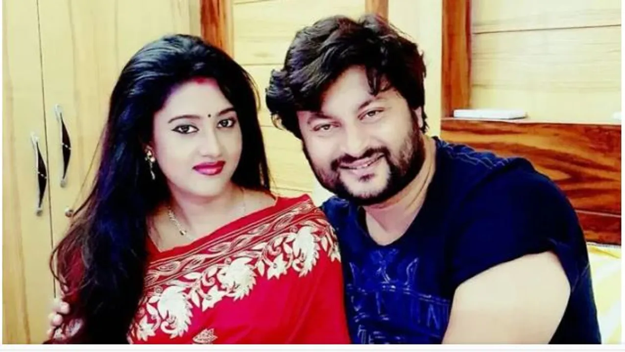  ଅନୁଭବ-ବର୍ଷା ବିବାହ ବିଚ୍ଛେଦ ମାମଲା। ଆଇନଜୀବୀଙ୍କ ଜରିଆରେ ବର୍ଷାଙ୍କୁ ଦେଲେ ଗିଫ୍ଟ।