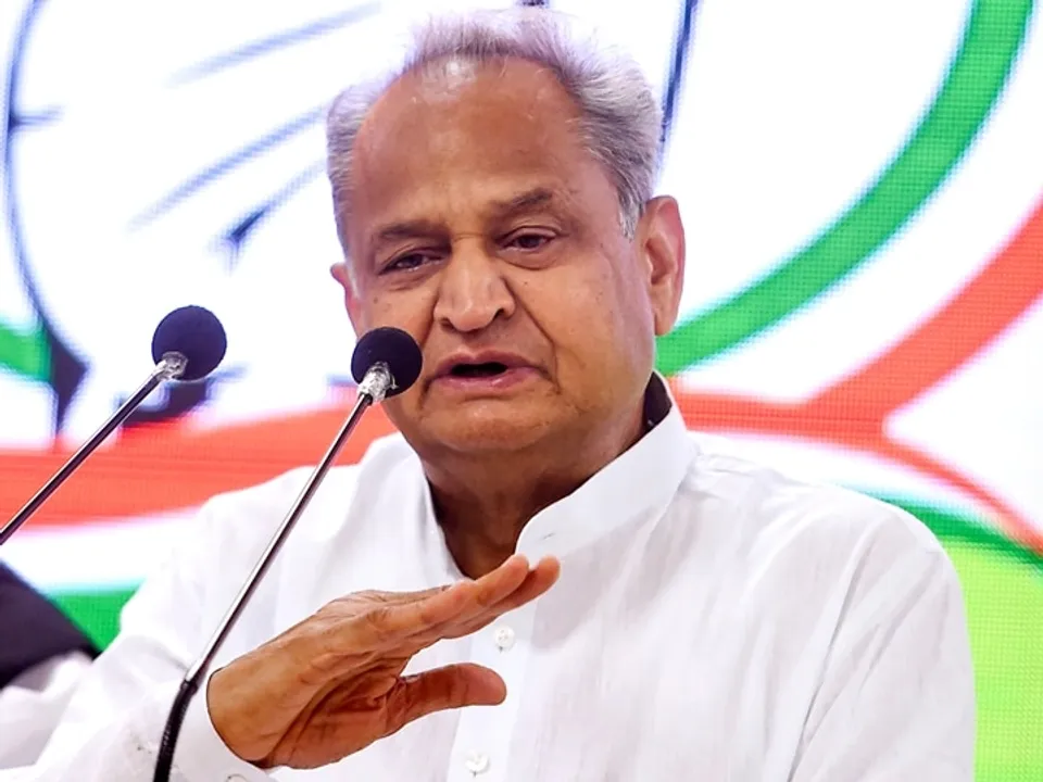  ‘ଗାନ୍ଧୀ ପରିବାରରୁ କେହି କଂଗ୍ରେସର ଅଧ୍ୟକ୍ଷ  ପାଇଁ ପ୍ରତିଦ୍ୱନ୍ଦ୍ୱିତା କରିବେ ନାହିଁ' : ଅଶୋକ ଗେହଲଟଙ୍କ ବଡ ଘୋଷଣା