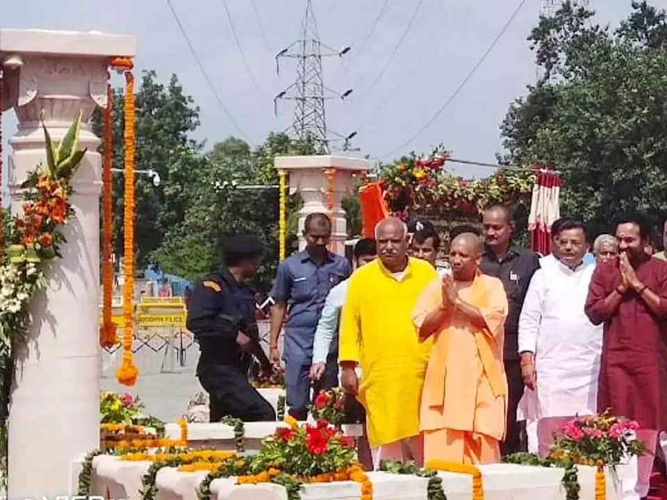  ପାଳିତ ହେଲା କୋକିଳକଣ୍ଠି ଲତା ମଙ୍ଗେସକରଙ୍କ ଜୟନ୍ତୀ, ଲତାଙ୍କ ନାମରେ ନୂଆ ଛକର ଉଦଘାଟନ କଲେ ଯୋଗୀ ଆଦିତ୍ୟନାଥ