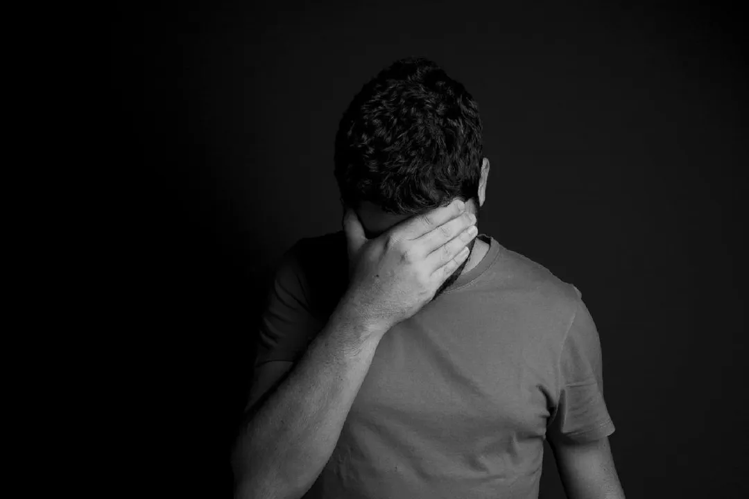  ଗ୍ରାହକଙ୍କ ଠାରୁ ଋଣ ଅସୁଲ କରିପାରିଲେନି, ଆତ୍ମହତ୍ୟା କଲେ ବ୍ୟାଙ୍କ ମ୍ୟାନେଜର ।