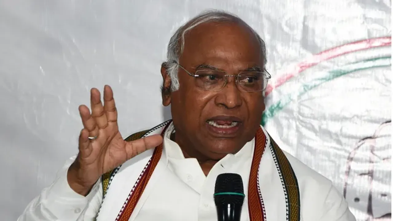  ଓଡିଶା ଆସୁଛନ୍ତି ବରିଷ୍ଠ କଂଗ୍ରେସ ନେତା ମଲ୍ଲିକାର୍ଜୁନ ଖଡଗେ : ପିସିସି ସଭ୍ୟଙ୍କୁ ଭେଟି ଭୋଟ ଦେବାକୁ କରିବେ ଅନୁରୋଧ