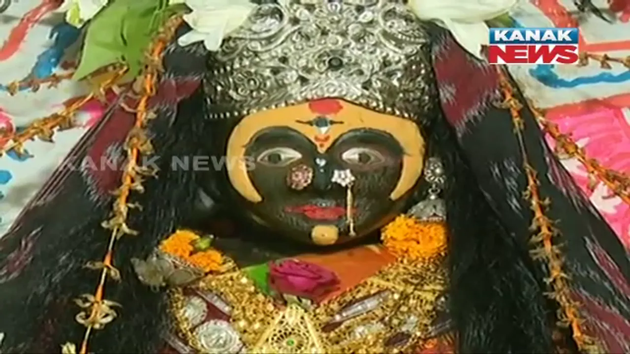 ପୂଜା ପାଉଛନ୍ତି ଷୋଳପୁଅ ମା’ : ଶ୍ରୀମନ୍ଦିର ଦୋଳମଣ୍ଡପ ସାହିରେ ମା’ଙ୍କ ଅବସ୍ଥାନ