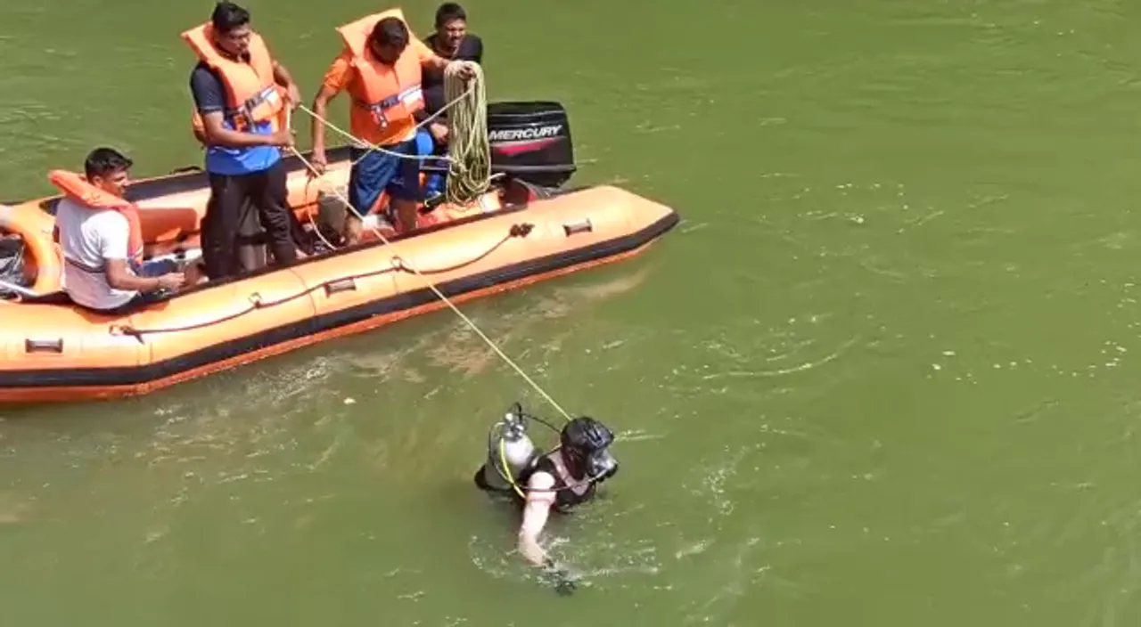  ପଟ୍ଟାମୁଣ୍ଡାଇ କେନାଲରେ ଭାସିଯାଇ ୩ ନିଖୋଜ : ବିଳମ୍ବିତ ରାତିରେ ଗାଧୋଇବା ସମୟରେ ବୁଡ଼ି ଯାଇଥିଲେ ୪ଜଣ