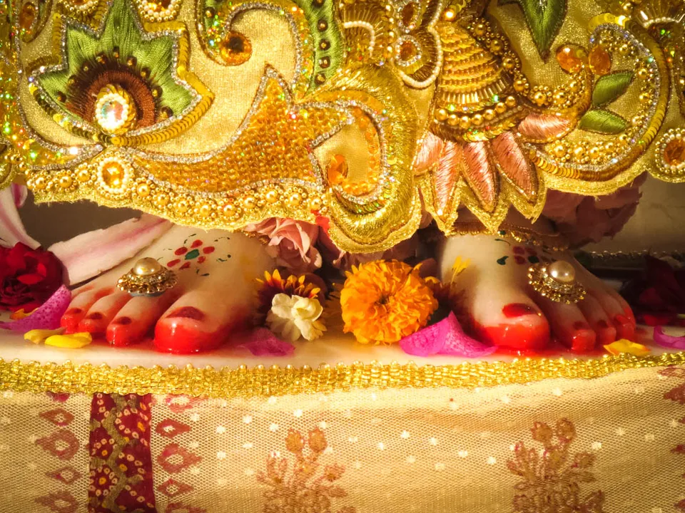  ପବିତ୍ର ଅଁଳା ନବମୀ: ଏହି ଦିନ ଶ୍ରୀରାଧାଙ୍କ ପାଦ ଦର୍ଶନ ହୁଏ କାହିଁକି?