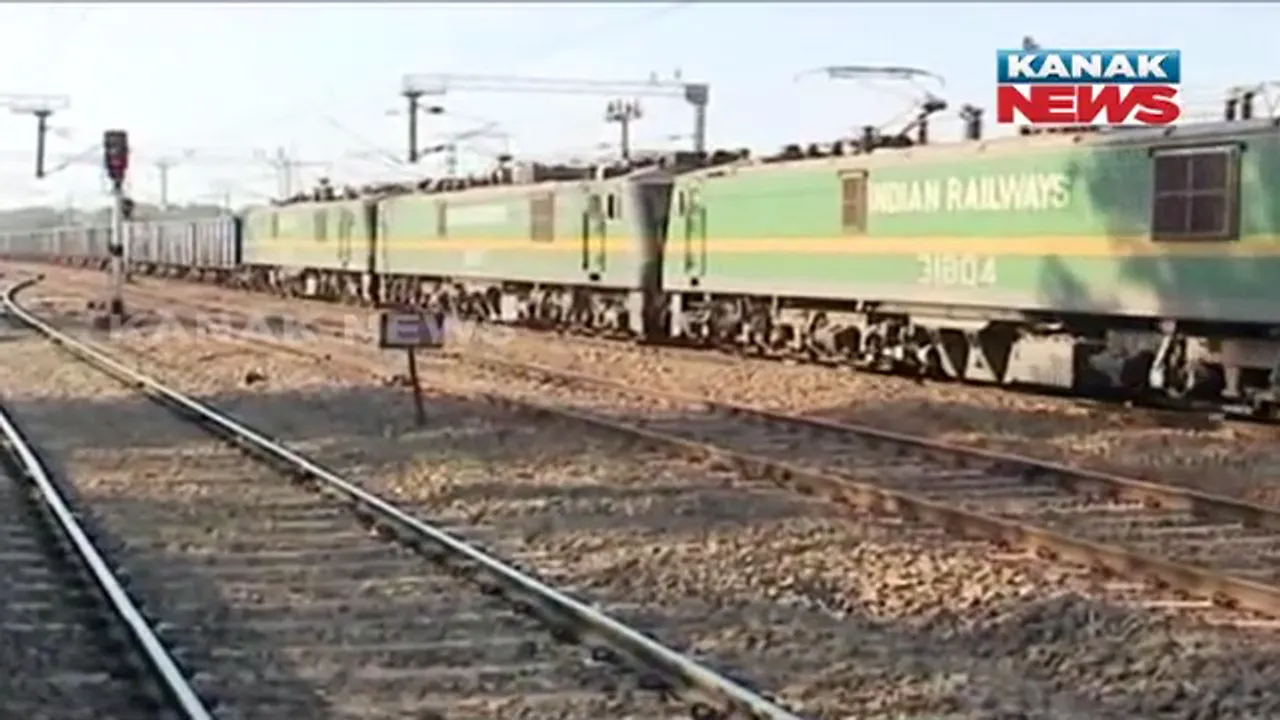  ଘୋଷଣାରେ ଅଟକିଗଲା ରେଳପଥ ନିର୍ମାଣ। ଏ ପର୍ଯ୍ୟନ୍ତ ଆରମ୍ଭ ହୋଇପାରିଲାନି ନିର୍ମାଣକାମ।