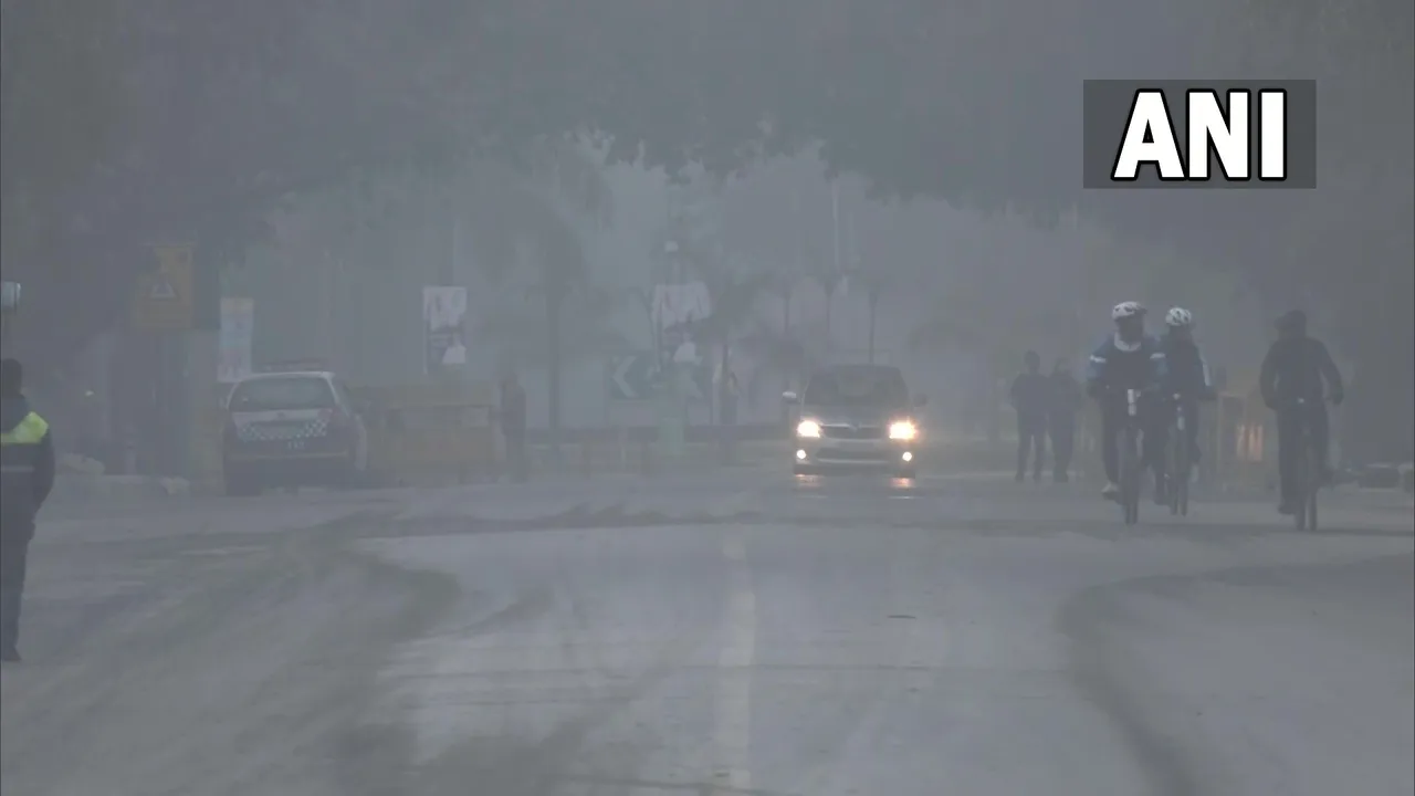  ଉତ୍ତର ଭାରତରେ ଶୀତ ଲହରୀ ଜାରି, ଦିଲ୍ଲୀ-ଏନସିଆରରେ ଦୁଇ ଦିନ ପାଇଁ ଆଲର୍ଟ।