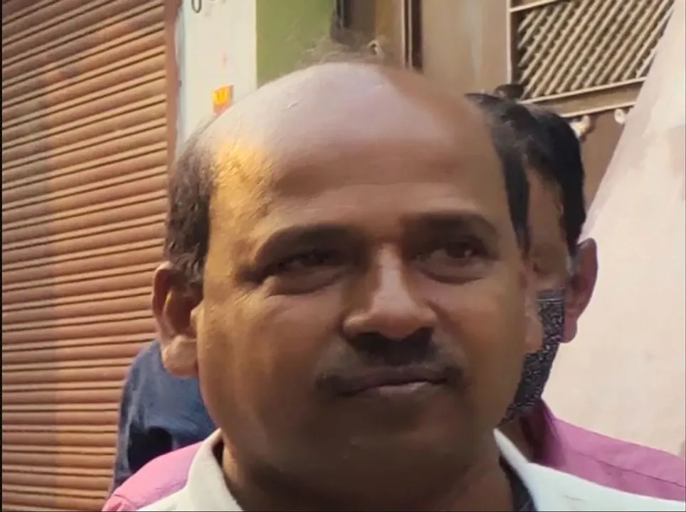  ଗୋବିନ୍ଦଙ୍କ ପକେଟରୁ ବାହାରିଲା ଏନଭଲପ । ସୁଇସାଇଡ ନୋଟରେ କଣ ଲେଖିଛନ୍ତି ଗୋବିନ୍ଦ, ବଢିଲା ସସପେନ୍ସ?