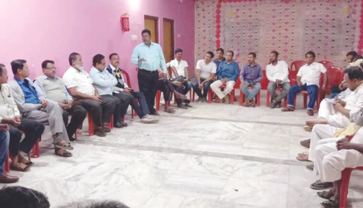  କେନ୍ଦ୍ରାପଡାରେ ୨୪ ଘଣ୍ଟିଆ ବନ୍ଦ ପାଳନ : ବିଭିନ୍ନ ସ୍ଥାନରେ ରାସ୍ତାରୋକ ସହ ପିକେଟିଂ