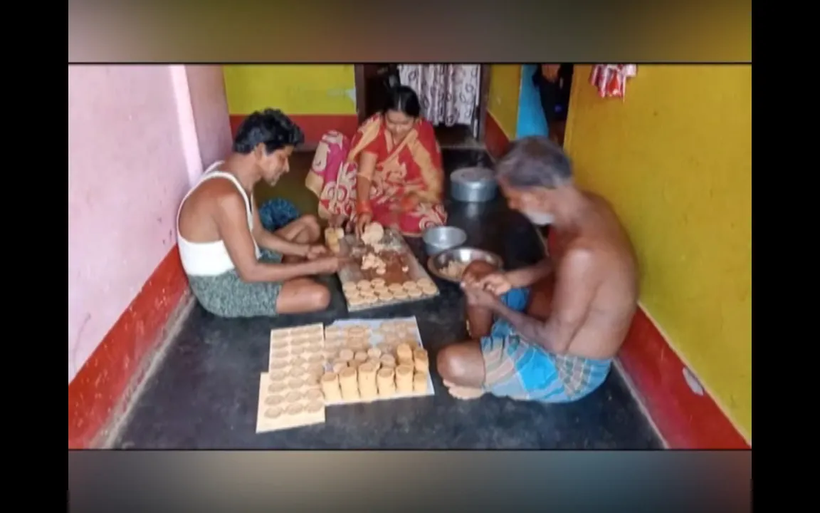  ଦୀର୍ଘ ୫୦ ବର୍ଷ ହେଲା ପେଡ଼ା ବ୍ୟବସାୟ କରୁଛନ୍ତି ଥାନୁଆଳ ଗାଁର ୫୦ରୁ ଅଧିକ ପରିବାର, ପେଡା ପାଇଁ ଏହି ଗାଁର ରହିଛି ସ୍ୱତନ୍ତ୍ର ପରିଚୟ
