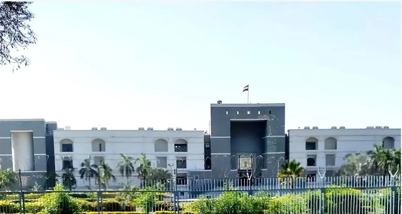  ୪ ହାଇକୋର୍ଟକୁ ମିଳିଲା ମୁଖ୍ୟ ବିଚାରପତି, ସୋନିଆ ଗିରିଧର ଗୁଜରାଟ ହାଇକୋର୍ଟର ପ୍ରଧାନ ବିଚାରପତି।