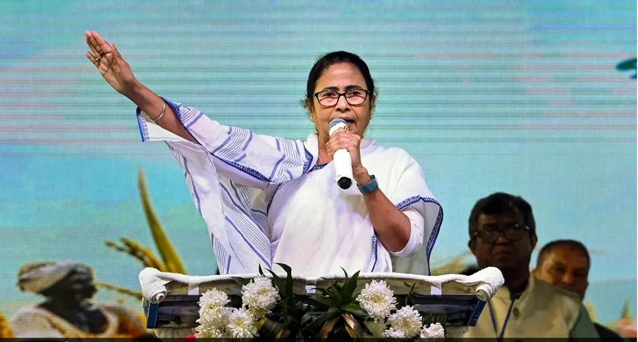  ବିଜେପି, କଂଗ୍ରେସ ଠାରୁ ସମାନ ଦୂରତା ରକ୍ଷା କରିବ ଟିଏମସି, ଆଞ୍ଚଳିକ ଦଳକୁ ଏକଜୁଟ କରିବାରେ ଲାଗିଲେ ମମତା।