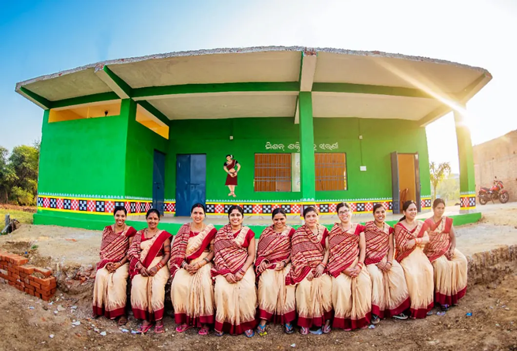  ମିଶନ ଶକ୍ତି କାର୍ଯ୍ୟକ୍ରମକୁ ନେଇ ଗୃହରେ ମୁଲତବୀ ପ୍ରସ୍ତାବ ଆଣିଲେ ବିରୋଧୀ । ମନ୍ତ୍ରୀ କହିଲେ ମହିଳା ସଶକ୍ତିକରଣ ସରକାରଙ୍କ ଲକ୍ଷ୍ୟ, ବିରୋଧୀ କହିଲେ ରାଜନୈତିକ ଉଦ୍ଦେଶ୍ୟରେ ହେଉଛି ଏସଏଚଜିର ବ୍ୟବହାର ।