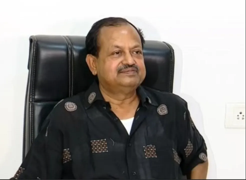  ନବୀନଙ୍କ ଜାପାନ ଗସ୍ତ ଓଡ଼ିଶାରେ ଅଧିକ ପୁଞ୍ଜିନିବେଶ ପାଇଁ ଖୋଲିବ ବାଟ : ଦେବୀ ପ୍ରସାଦ ମିଶ୍ର ।