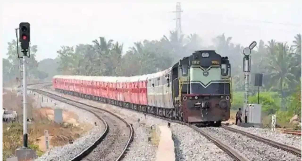  ଚେନ୍ନାଇ ରେଳମଣ୍ଡଳରେ ଆଦାୟ ହେଲା କୋଟି କୋଟି ଟଙ୍କାର ଜରିମାନା। ୩ ଅଧିକାରୀଙ୍କୁ ସମ୍ବର୍ଦ୍ଧିତ କଲା ରେଳ ବିଭାଗ।