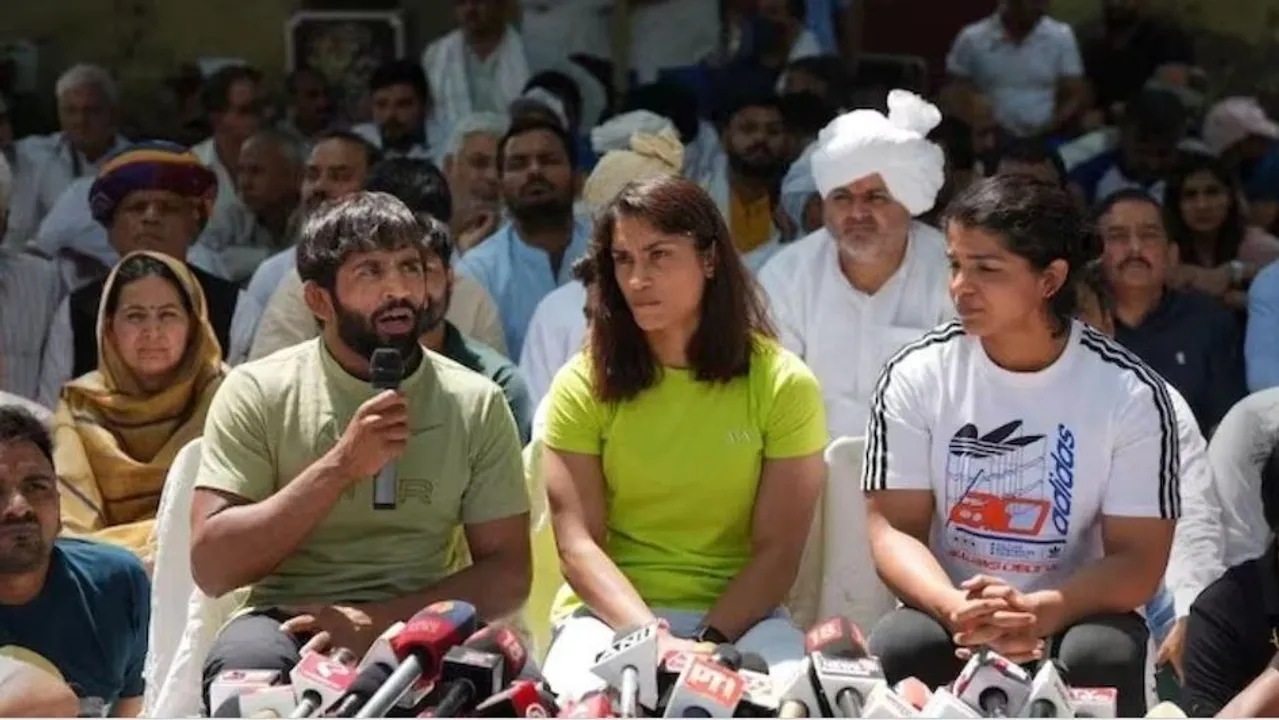  କୁସ୍ତି ଖେଳାଳିଙ୍କ ପ୍ରେସମିଟ୍ : ସମସ୍ତ ପଦରୁ ବ୍ରିଜଭୂଷଣଙ୍କୁ ହଟାଯାଉ