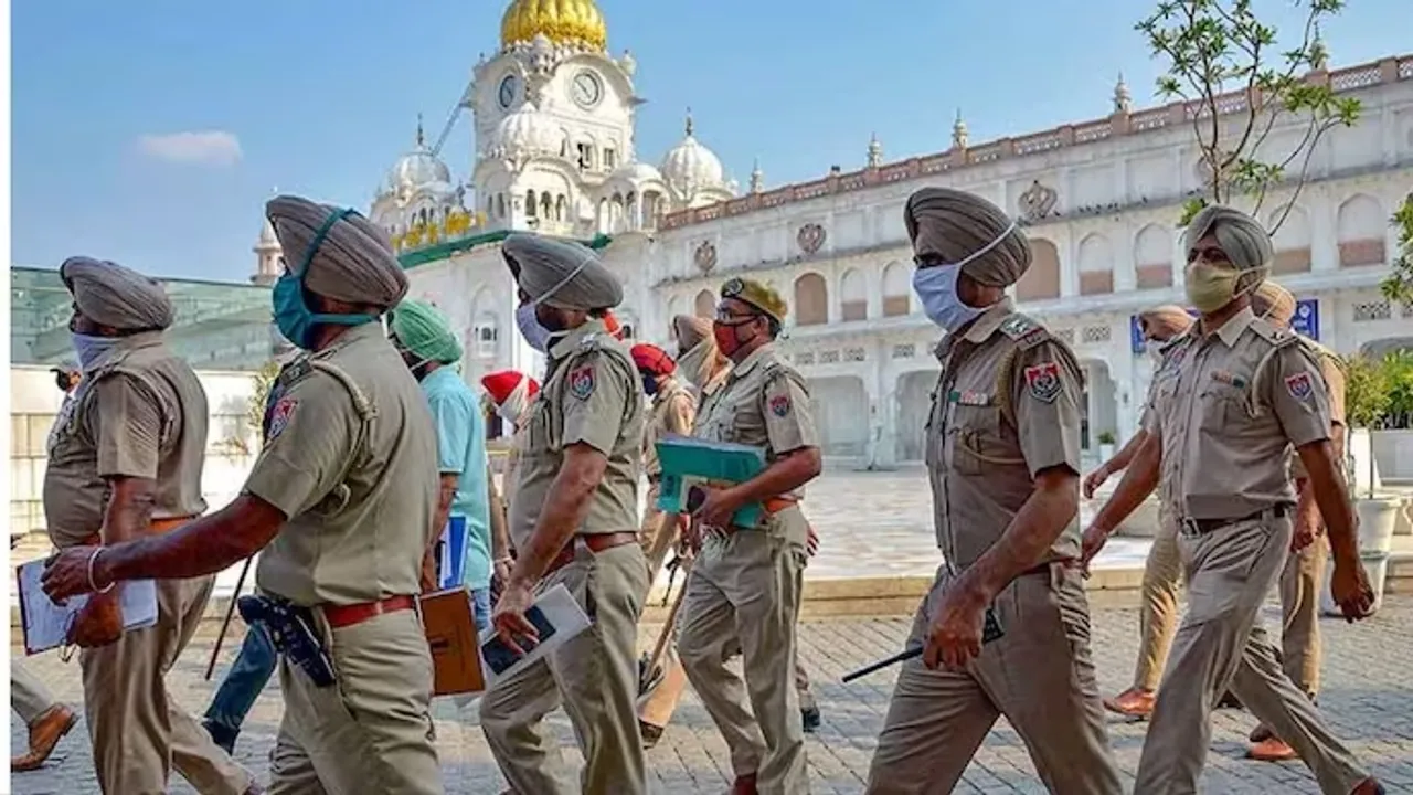  ପଞ୍ଜାବ ସ୍ୱର୍ଣ୍ଣ ମନ୍ଦିର ନିକଟରେ ବୋମା ବିସ୍ଫୋରଣ ମାମଲା: ୫ ଅଭିଯୁକ୍ତଙ୍କୁ ଗିରଫ କଲା ପୋଲିସ