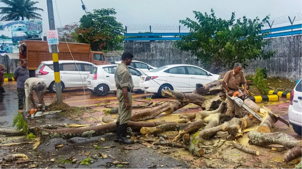  ଆଗାମୀ ୬ ଘଣ୍ଟାରେ ଅଧିକ ଭୟଙ୍କର ହେବ ବାତ୍ୟା ମୋକା, ଭାରତୀୟ ପାଣିପାଗ ବିଭାଗ କଲା ସତର୍କ