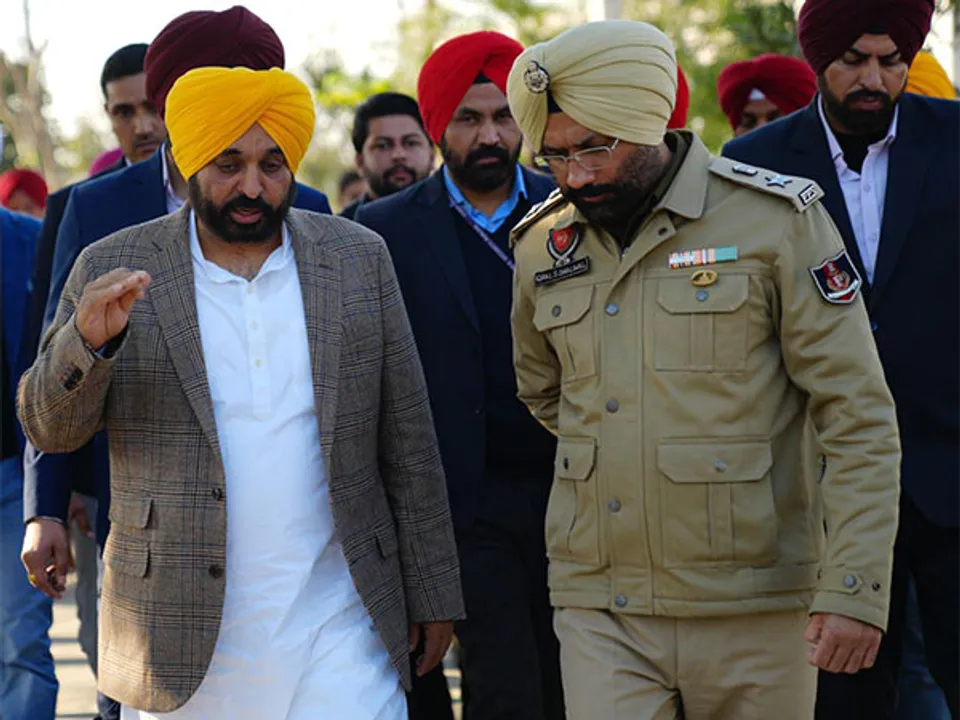  ପଞ୍ଜାବ-ଦିଲ୍ଲୀରେ ଭଗୱନ୍ତଙ୍କୁ ଜେଡ୍ ପ୍ଲସ ସୁରକ୍ଷାର ଆବଶ୍ୟକତା ନାହିଁ । କେନ୍ଦ୍ରକୁ ଚିଠି ଲେଖି ଜଣାଇଲା ପଞ୍ଜାବ ମୁଖ୍ୟମନ୍ତ୍ରୀଙ୍କ ଟିମ୍ ।